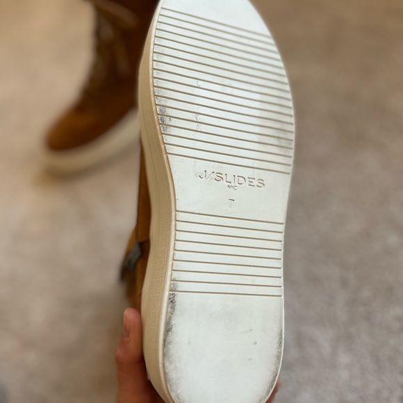 J Slides Torrie water resistant boots - Picture 11 of 11